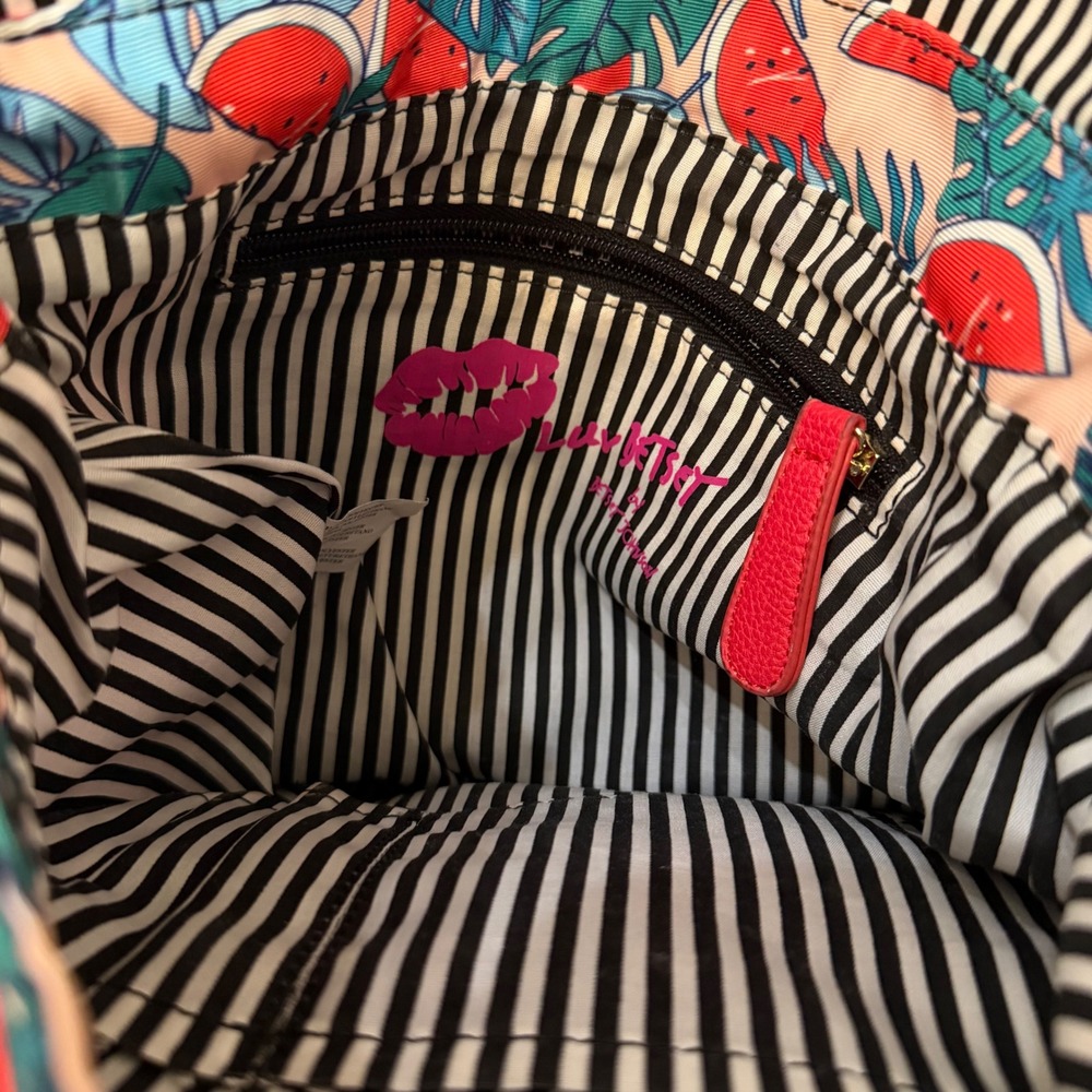 Luv Betsey by Betsey Johnson backpack watermelon and leaf print pattern - Picture 6 of 7